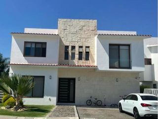 Casa sola en venta en Paraíso Country Club, Emiliano Zapata, Morelos