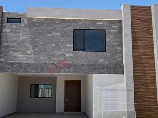 Tu Nueva Casa en Rincón del Viñedo, Torreón. ¡Con habitación en planta baja!