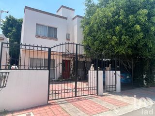 Renta de Casa en Privada Punta Roca en punta Juriquilla, Santiago de Querétaro