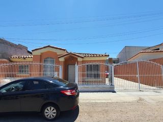 Casa en venta Otay, Tijuana cerca : Centro Comercial Otay. Cerca de la Garita ,