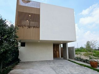 Casa nueva estilo minimalista en Solares