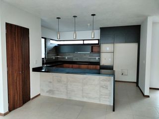 Casa Nueva en Venta en Lomas de Juriquilla 4 rec c/u con baño