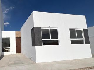 CASA EN ZARZALES