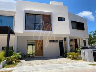 Casa en Venta en Cancun, Arbolada