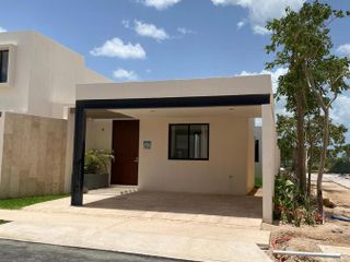 Casa en Venta en Cholul, Mérida, MT 23-1671