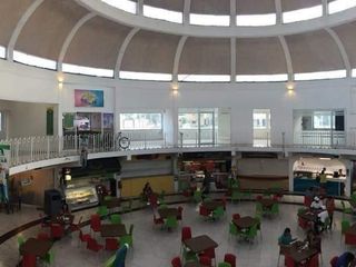 VENTA DE AREA COMERCIAL EN CAMPECHE: PLAZA UNIVERSIDAD