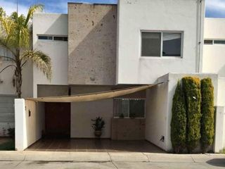 CASA EN VENTA/RENTA EN CONDOMINIO LA QUERENCIA AL NORPONIENTE DE AGUASCALIENTES