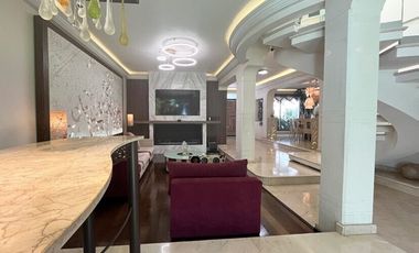 Casa en Venta en JARDINES EN LA MONTAÑA