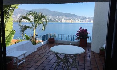 ACAPULCO TRADICIONAL VILLA EN VENTA VISTA Y ACCESO AL MAR