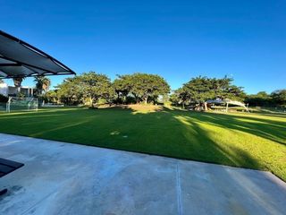Se vende terreno en Privada Cutzam dentro  de Yucatán Country Club