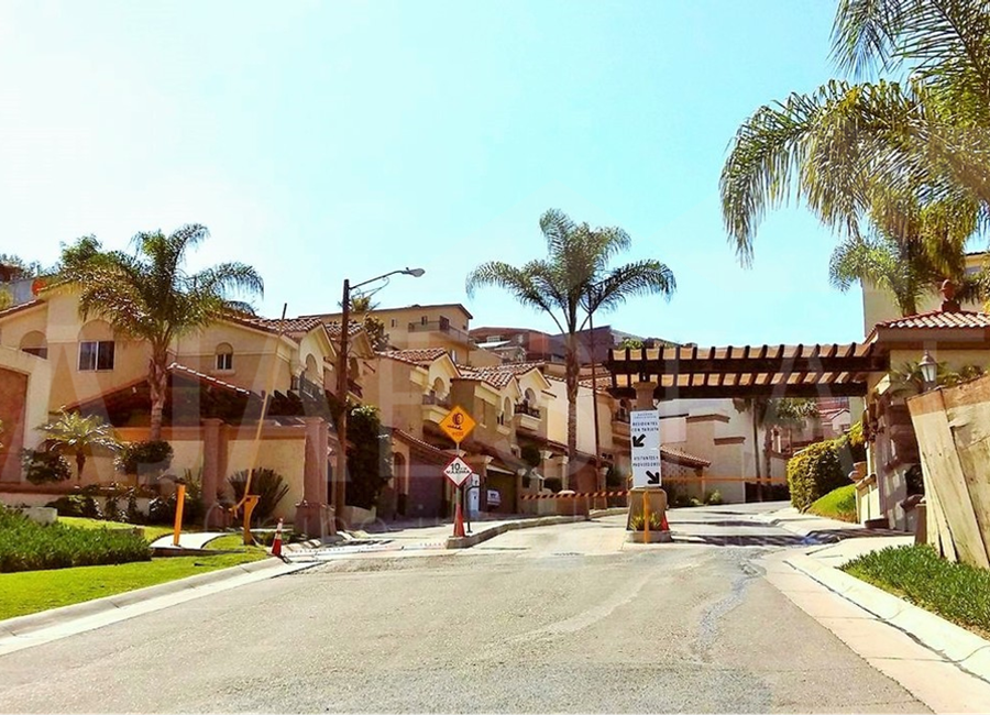 TERRENO EN VENTA EN COLINAS DEL REY TIJUANA | Lamudi.com.mx