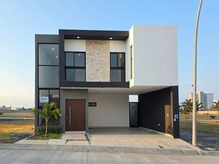 Casa en Venta Punto Lomas