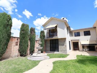 VENTA CASA EN COTO SAN NICOLÁS AL PONIENTE DE LA CIUDAD BI