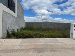 TERRENO EN VENTA FRACCIONAMIENTO ZIBARÍ RESIDENCIAL, POZOS