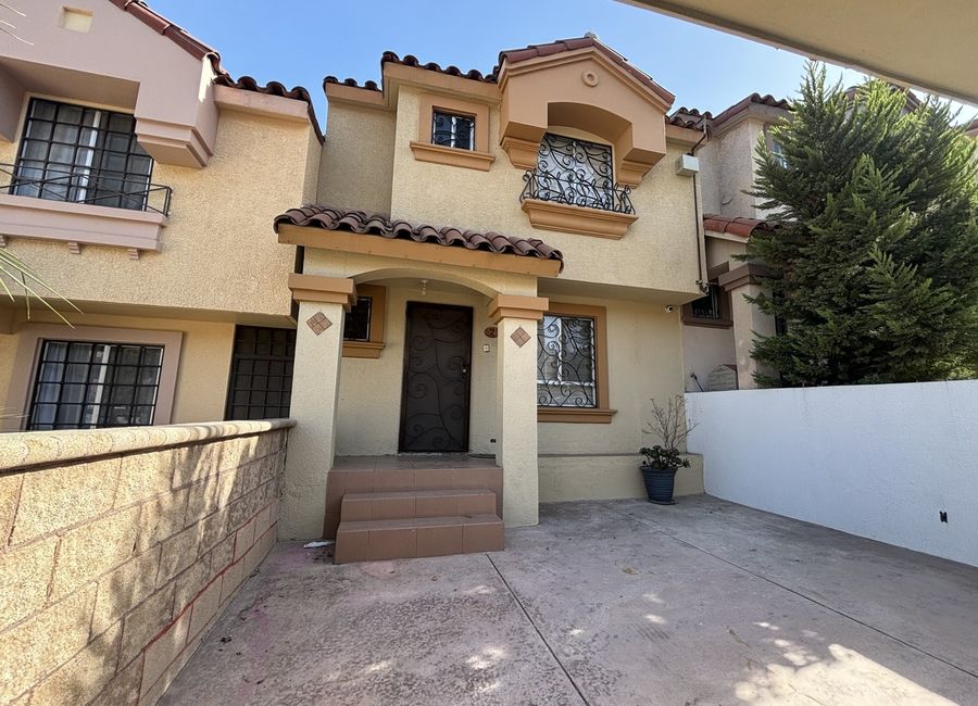 RENTA DE CASA EN COLINAS DEL REY | Lamudi.com.mx