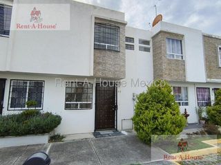 Casa en Venta en Villas de Lerma, Lerma JL 26-1250.