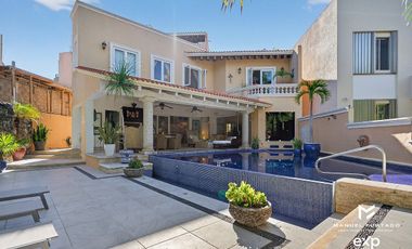 Villa Santiago| 3 Bedroom Golf Course Home in Puerto Aventuras