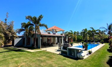 Vista al mar desde tu nueva villa / Rancho Neptuno