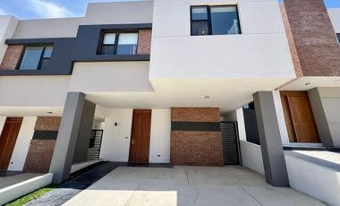 Casas en venta en Mar Abierto Residencial en Santa Teresita.