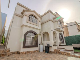 Casa en venta en Playas de Tijuana sección jardines a la privada Perla Bahía