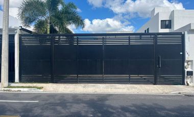 Casa en Venta / Fracc. Villas de Conkal - Conkal, Yucatán