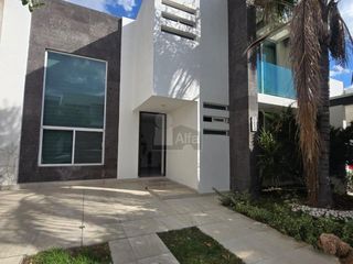 Casa en Venta en Residencial Ruscello al Norte de la Ciudad
