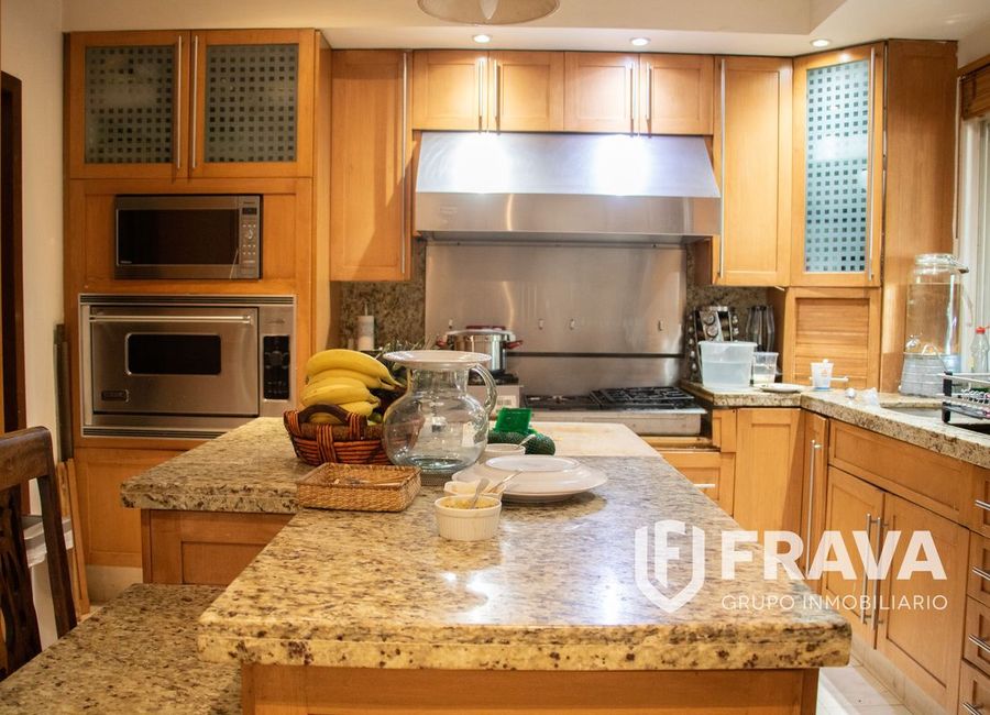 CASA EN VENTA EN COLINAS DE SAN JAVIER | Lamudi.com.mx