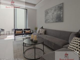 Casa en Venta en Cuajimalpa de Morelos, Cuajimalpa NF 25-385.