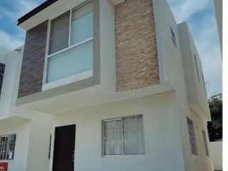 Casa en Venta en Fracc. Paseo de floresta,  Tampico Tamaulipas.