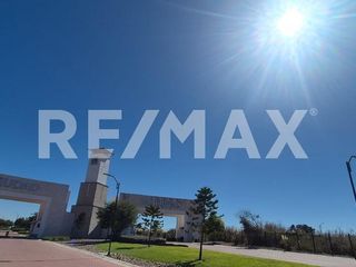 VENTA DE TERRENO EN CIUDAD MADERAS SUR, CONDOMINIO ENEBRO