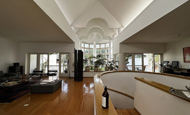 LOMAS ALTAS VENTA DE HERMOSA Y COMODA  CASA