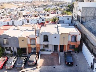 Casa en Venta Colinas de California cerca de Rioja Pacifico y Valle Sur