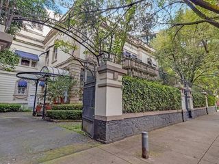CASA EN VENTA CON USO HABITACIONAL MIXTO EN LA ROMA