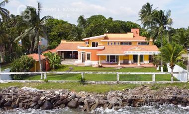 Casa "Villa María" en venta en playa El Zapote