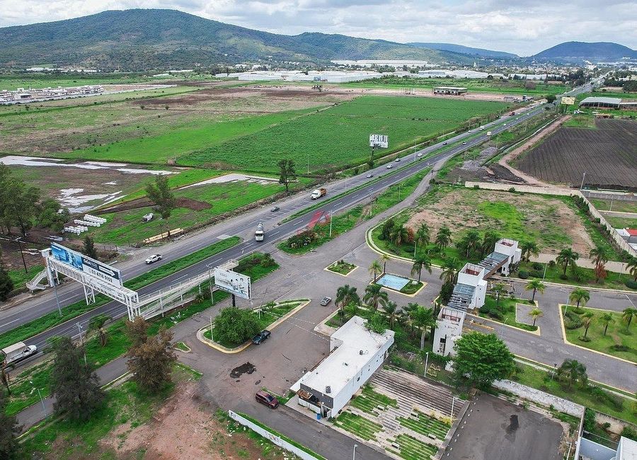 Terreno en Venta en Valle de las Flores, Tlajomulco de Zuñiga | Lamudi ...