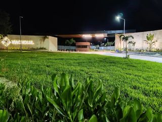 Terreno (B15) en Venta en Vía Cholul en Cholul