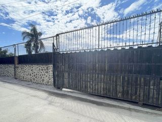 Se vende casa con amplio patio en La Gloria, Tijuana