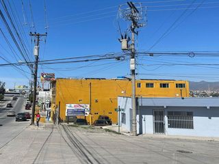 Se renta terreno en esquina comercial en Mariano Matamoros, Tijuana