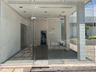 IB-QU0361 - Oficina en Renta en Quéretaro, 2,043 m2.