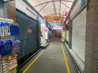 VENTA |  LOCAL SWAP MEET LA JOYA