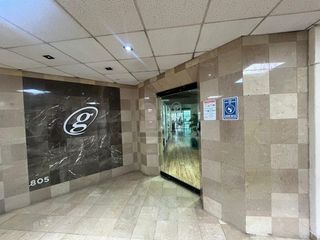 Oficina amueblada en renta en Edificio Nippo, Av Tecnologíco, Qro
