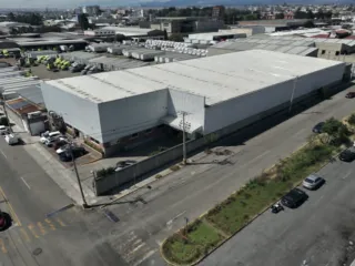 Bodega en renta en Santa Ana Tlapaltitlan, Toluca, México