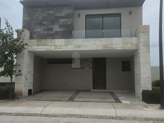 Casa en Venta Punta del Cielo, coto Punta Coral  Modelo Donei