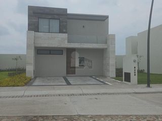 Casa en Venta Punta del Cielo, coto Punta Coral Modelo Amar