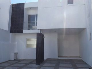 HURBAN VENDE casa en Q Campestre Aguascalientes.