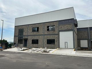Bodega Renta  720m2 Parque industrial La Piedrera