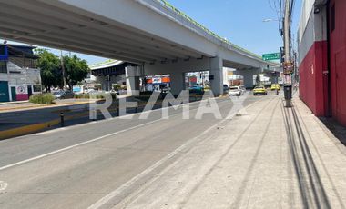 Venta Bodega Comercial sobre Av. Constituyentes