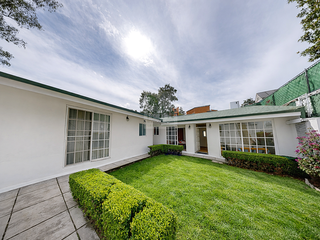 ¡Estilo 100% Norteamericano! en una Sola Planta Casa en Venta Jardines del Ajusc