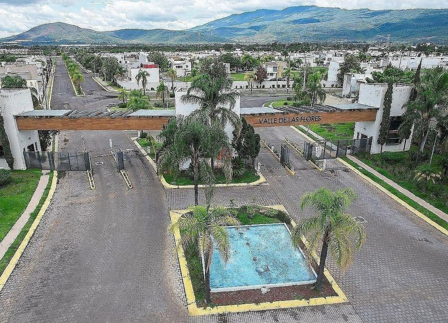 Terrenos en venta Valle de las Flores Guadalajara | Crédito INFONAVIT y ...