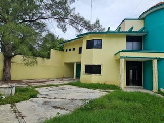 CASA /OFICINA AMPLIA EN RENTA, CARMEN, CAMPECHE